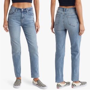 Kensie straight leg Y2K jeans 4/26